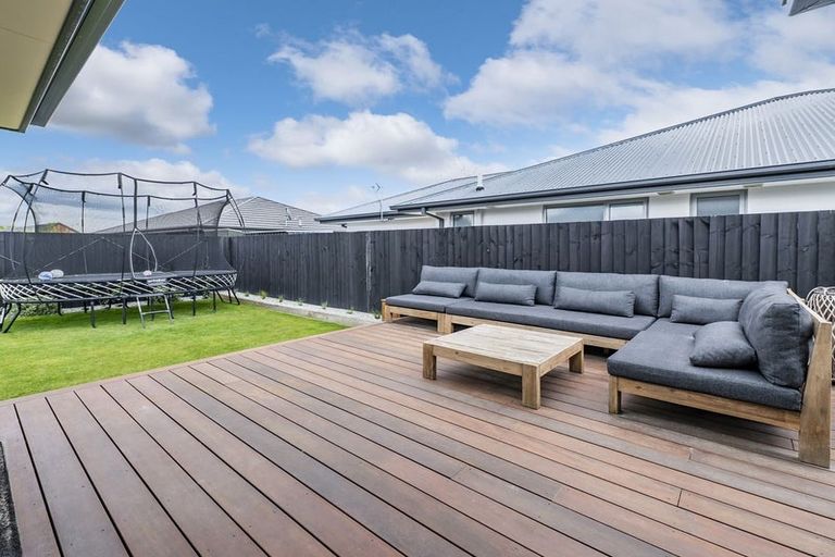Photo of property in 3 Guyon Street, Marshland, Christchurch, 8083