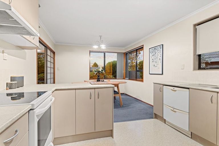 Photo of property in 17 Wyatt Place, Russley, Christchurch, 8042