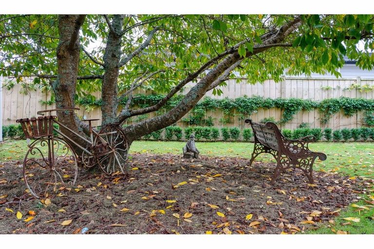 Photo of property in 65 Tapu Road, Huapai, Kumeu, 0810