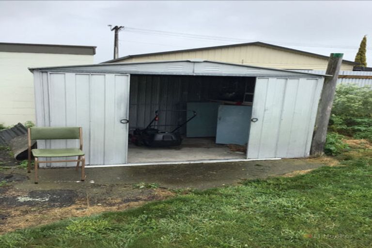 Photo of property in 16 Shearman Street, Waimate, 7924