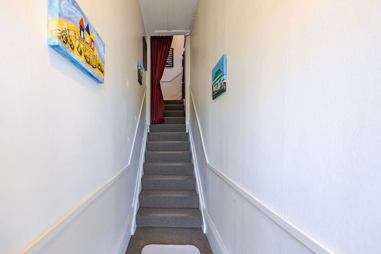 Photo of property in 74a Manor Place, Dunedin Central, Dunedin, 9016
