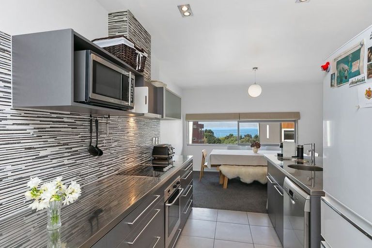 Photo of property in 20/2 Onslow Road, Khandallah, Wellington, 6035