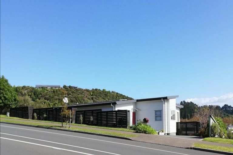 Photo of property in 127 Kennedy Road, Pyes Pa, Tauranga, 3112