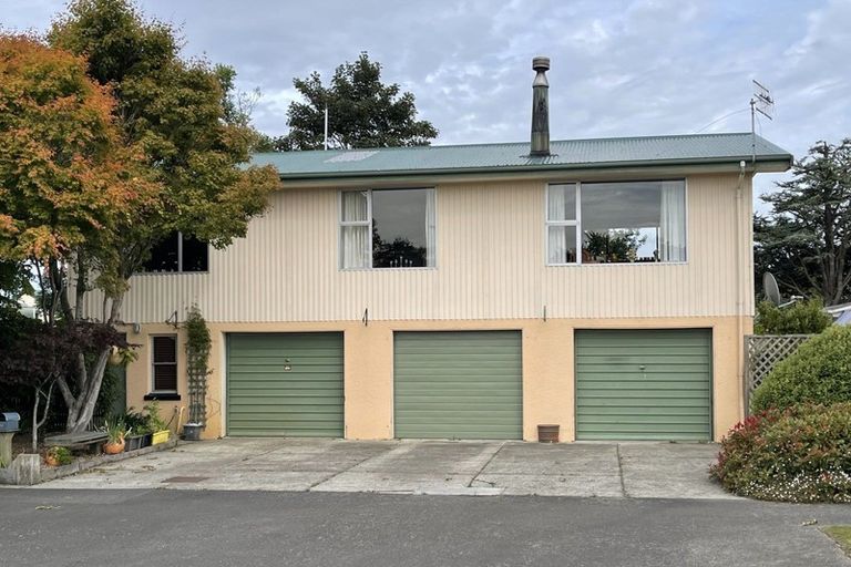 Photo of property in 24 Grey Street, Gladstone, Invercargill, 9810