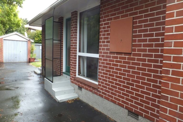 Photo of property in 1/65 Maidstone Road, Ilam, Christchurch, 8041