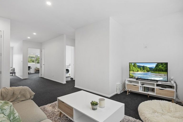 Photo of property in 72 Waikite Road, Welcome Bay, Tauranga, 3112