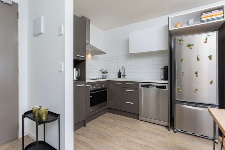 Photo of property in Norfolk Apartments, 113/19 Bute Road, Browns Bay, Auckland, 0630