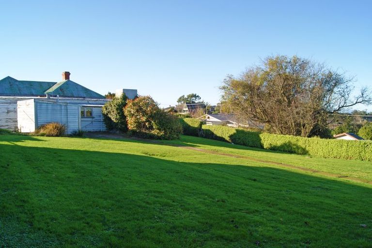 Photo of property in 17 Beach Street, Waikouaiti, 9510