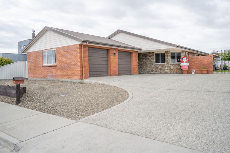 Photo of property in 29 Larch Crescent, Alexandra, 9320