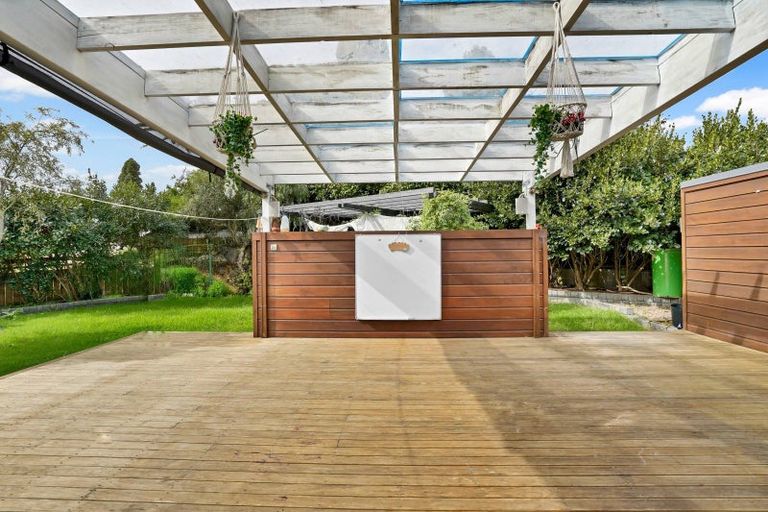 Photo of property in 9 Mccall Place, Opaheke, Papakura, 2113