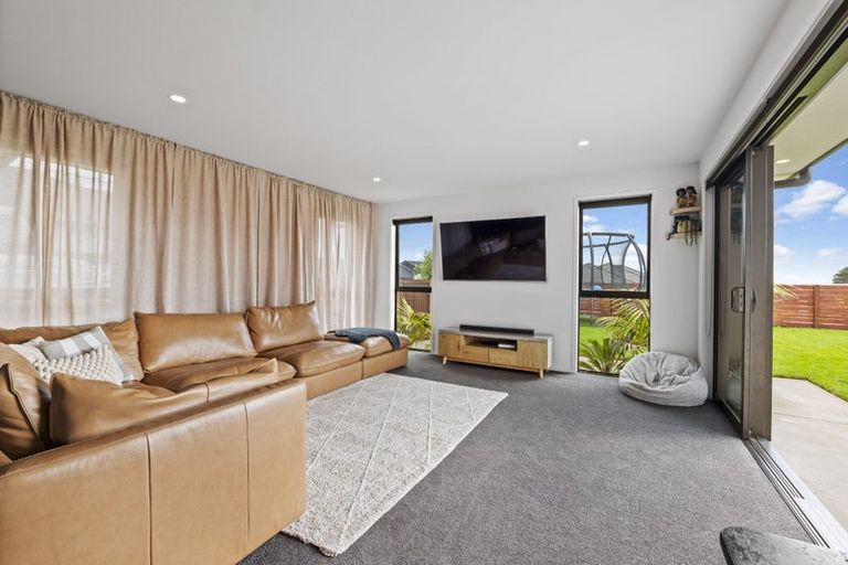 Photo of property in 26 Rawiri Drive, Bell Block, New Plymouth, 4312