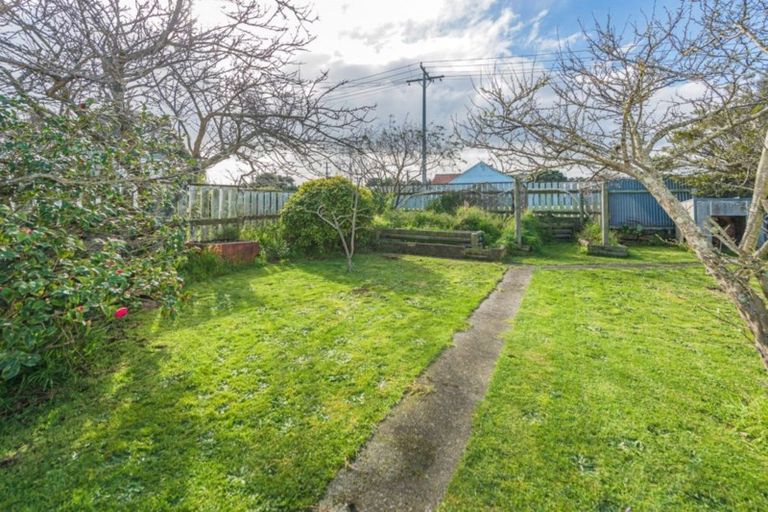 Photo of property in 46 Mosston Road, Castlecliff, Whanganui, 4501