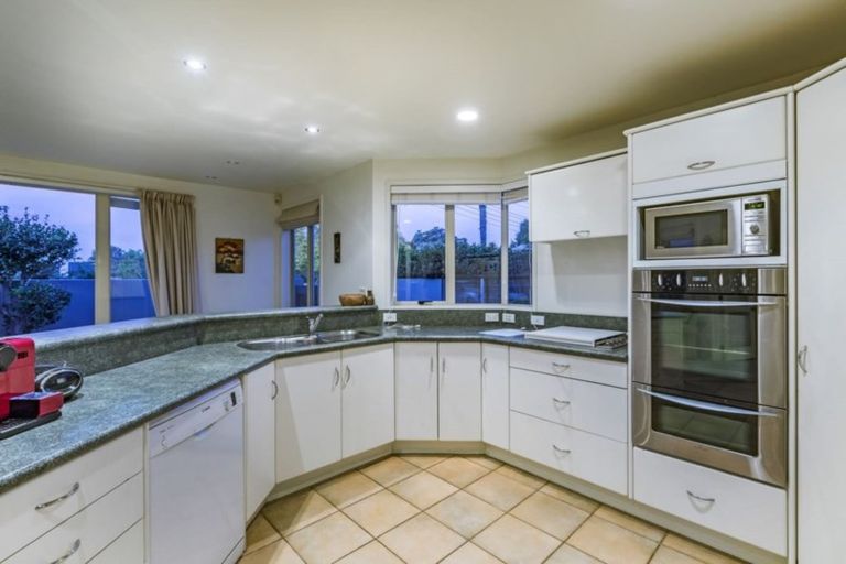 Photo of property in 1/19 Frater Avenue, Milford, Auckland, 0620