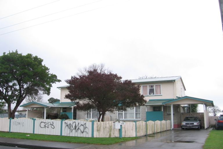 Photo of property in 418-420 Lowe Street, Camberley, Hastings, 4120