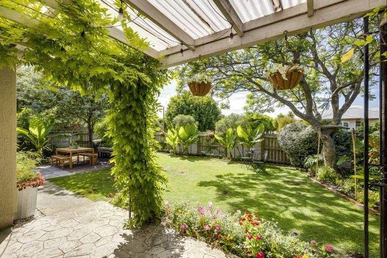 Photo of property in 5 Flanders Avenue, Onekawa, Napier, 4110