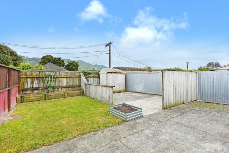 Photo of property in 1/45 Pine Avenue, Ebdentown, Upper Hutt, 5018