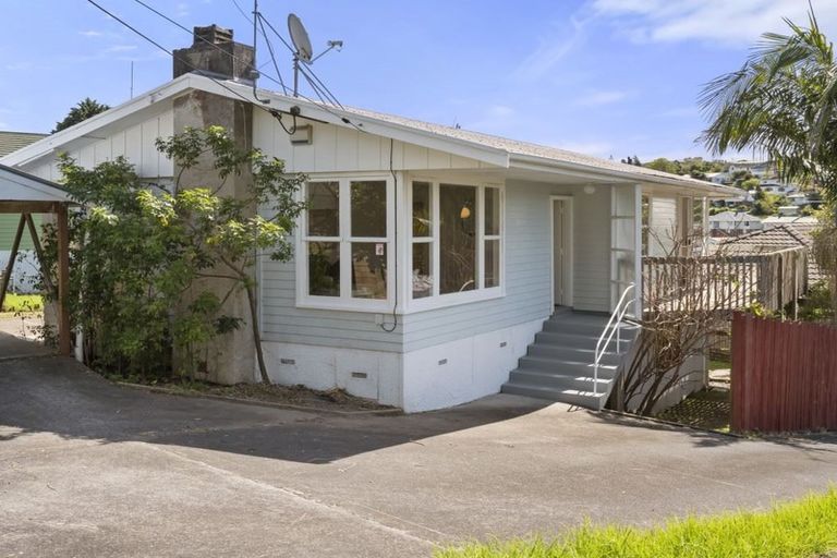 Photo of property in 1/94 Archers Road, Glenfield, Auckland, 0629