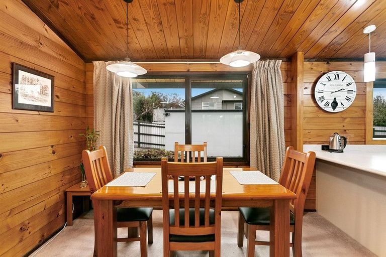 Photo of property in 11 Grace Crescent, Richmond Heights, Taupo, 3330
