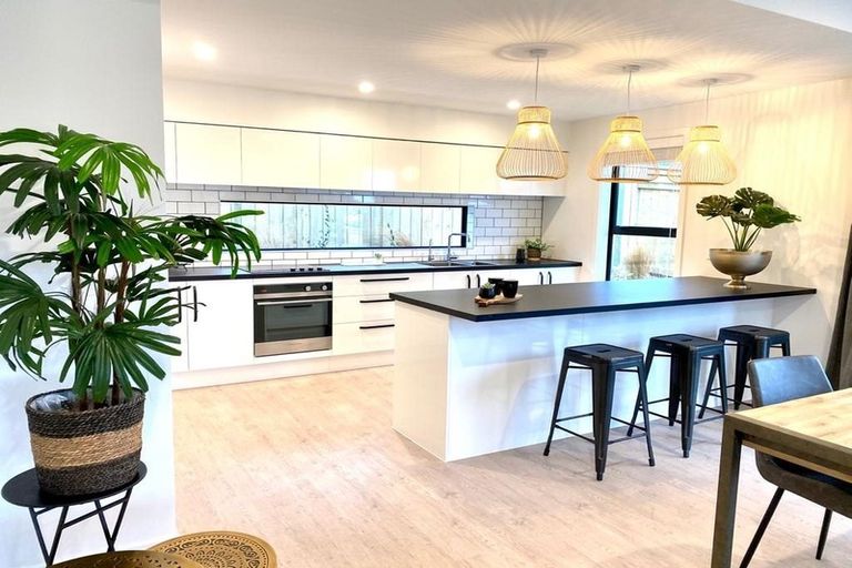 Photo of property in 55 Corriedale Road, Jacks Point, 9371