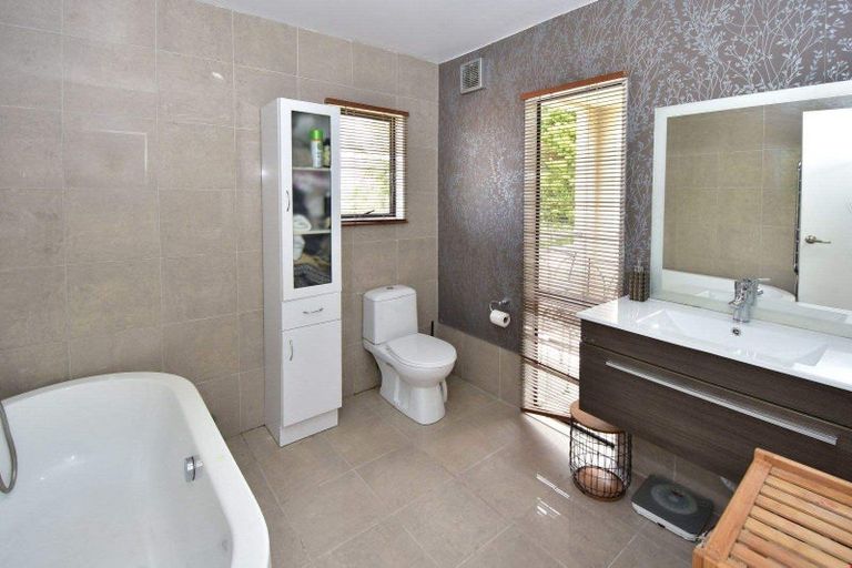 Photo of property in 198 Brightside Road, Stanmore Bay, Whangaparaoa, 0932