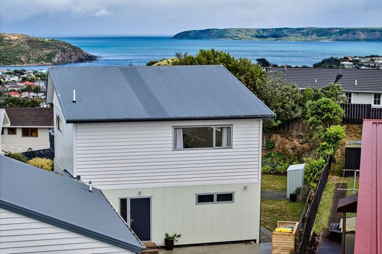 Photo of property in 109a Gloaming Hill, Titahi Bay, Porirua, 5022