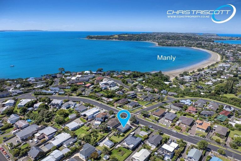 Photo of property in 84 Stanmore Bay Road, Stanmore Bay, Whangaparaoa, 0932