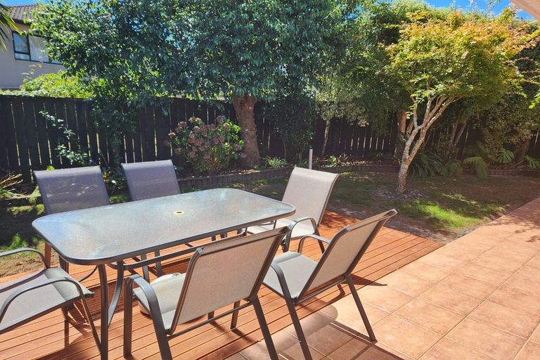 Photo of property in 1/38 William Souter Street, Forrest Hill, Auckland, 0620