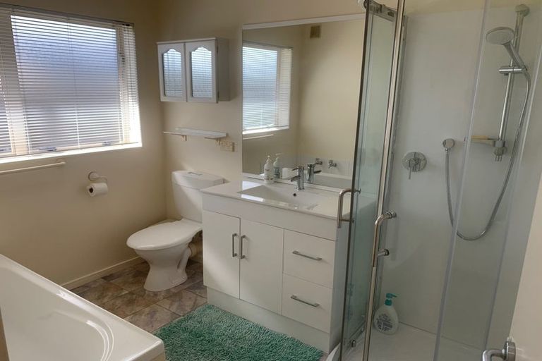 Photo of property in 502 Great South Road, Rosehill, Papakura, 2113