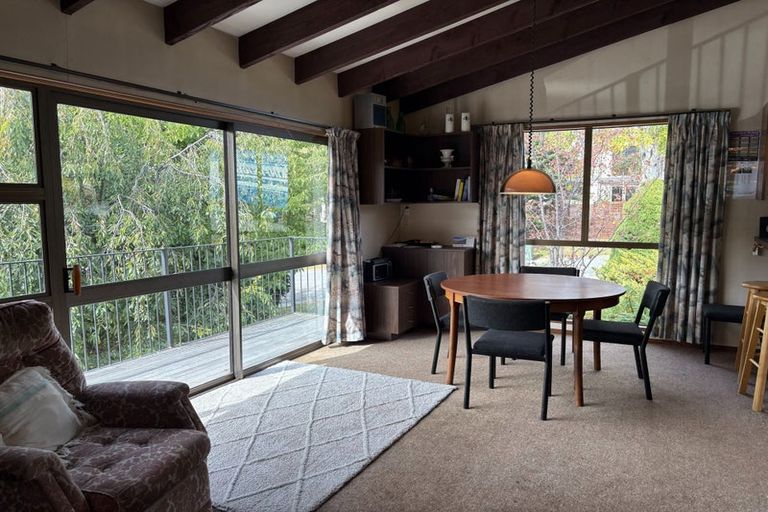 Photo of property in 18 Hood Crescent, Arrowtown, 9302