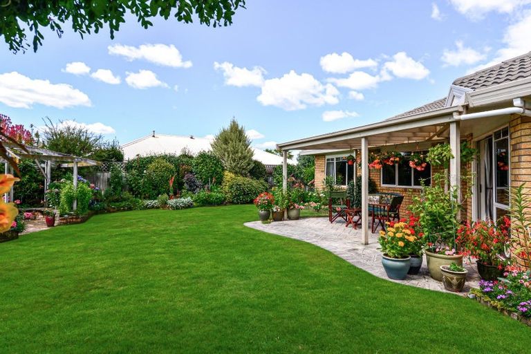 Photo of property in 14 Admiral Crescent, Flagstaff, Hamilton, 3210