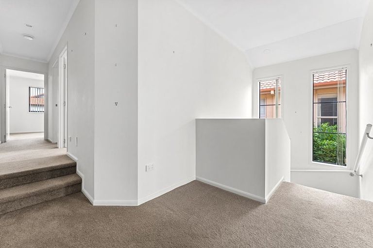 Photo of property in 12 Quarter Deck Lane, Gulf Harbour, Whangaparaoa, 0930