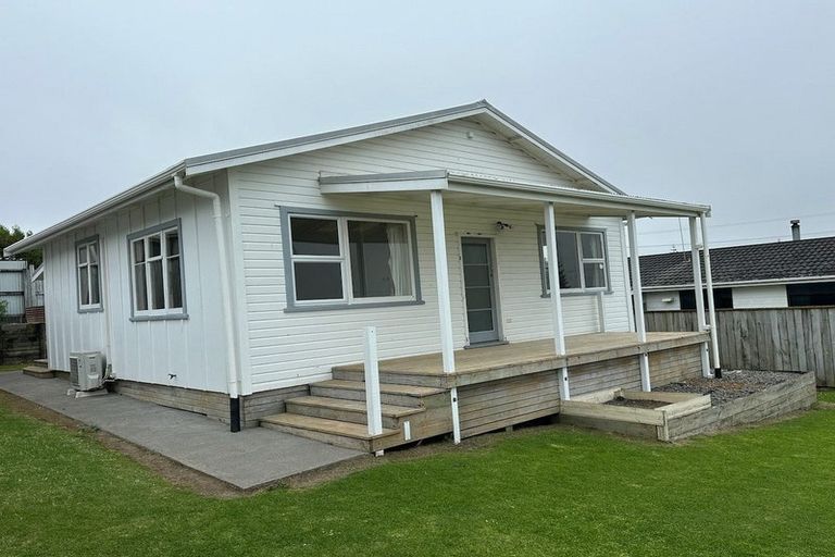 Photo of property in 10 Jackson Street, Waitara, 4320