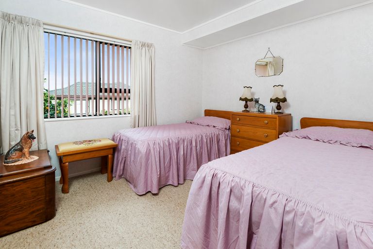 Photo of property in 215a Queen Street, Pukekohe, 2120