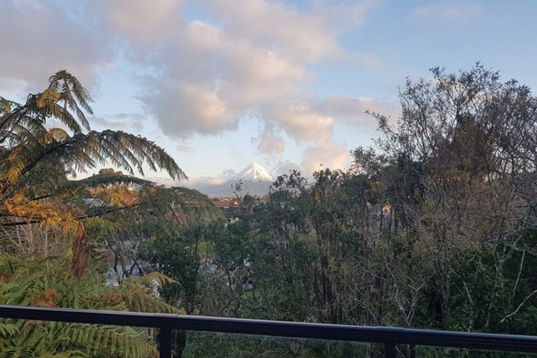 Photo of property in 6 Mission Street, Moturoa, New Plymouth, 4310