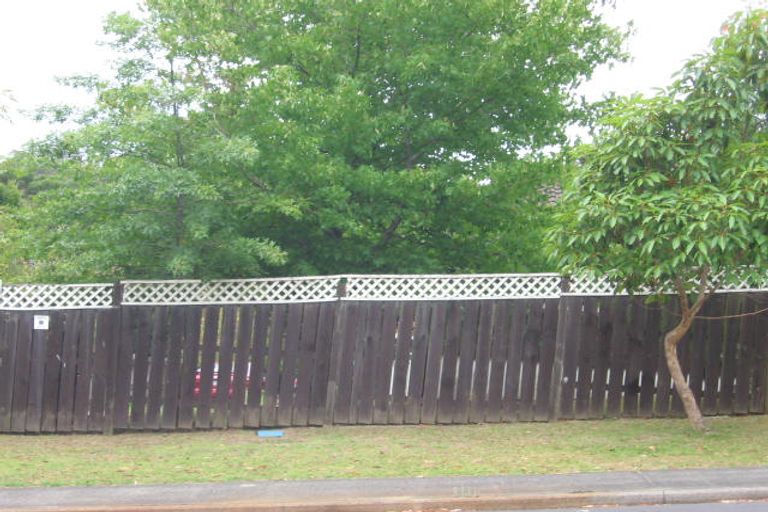 Photo of property in 34 Glastron Place, Bayview, Auckland, 0629