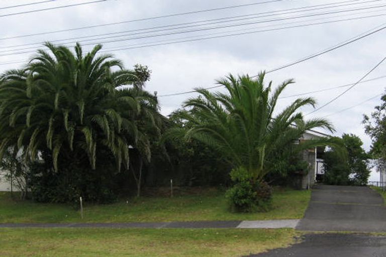 Photo of property in 275 Sunset Road, Sunnynook, Auckland, 0632