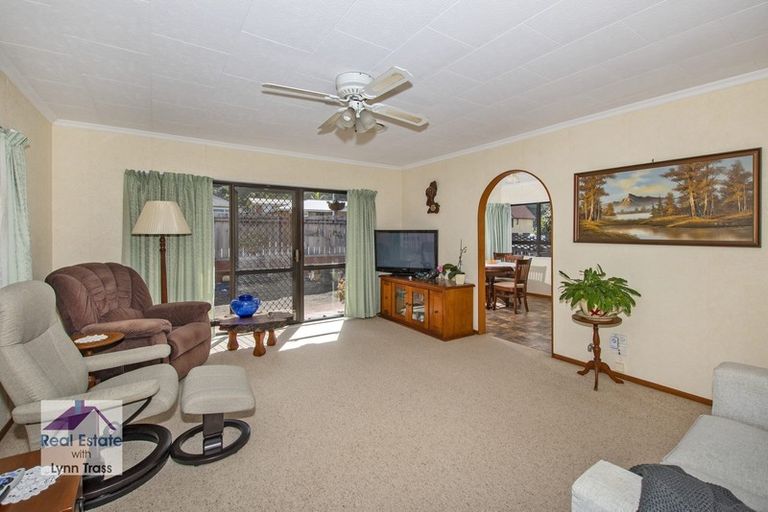 Photo of property in 2/329 Western Hills Drive, Avenues, Whangarei, 0110