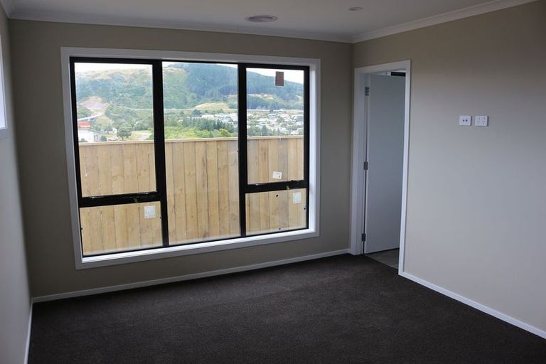 Photo of property in 74 Hokioi Drive, Kenepuru, Porirua, 5022
