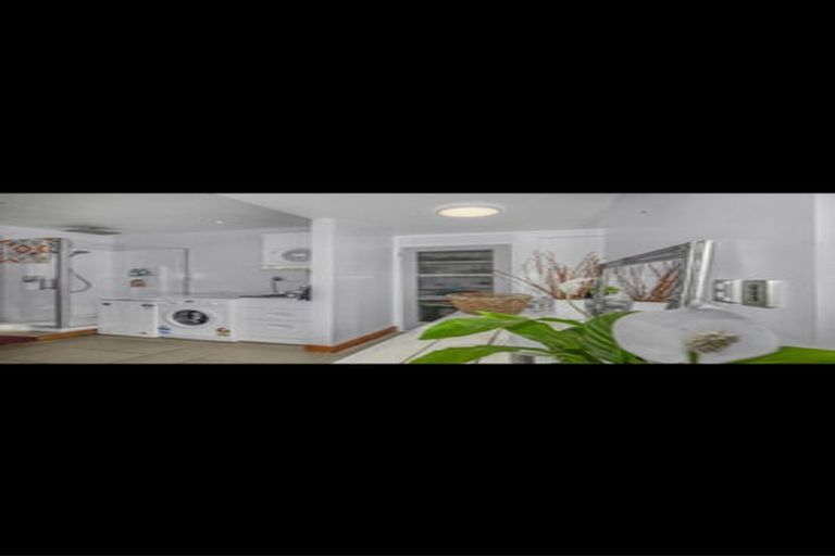 Photo of property in 58 Ferry Road, Days Bay, Lower Hutt, 5013