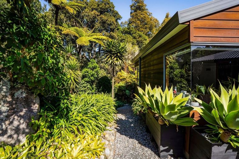 Photo of property in 45a Karina Road, Merrilands, New Plymouth, 4312