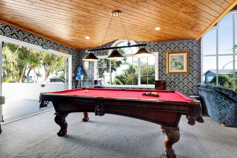 Photo of property in 30 Messenger Terrace, Oakura, 4314