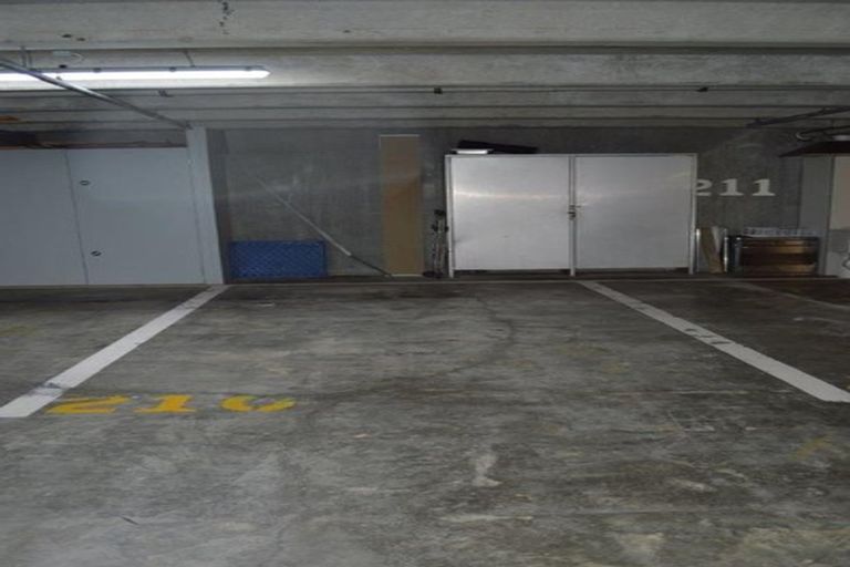 Photo of property in Atlas Apartments, 25/49 Maunganui Road, Mount Maunganui, 3116