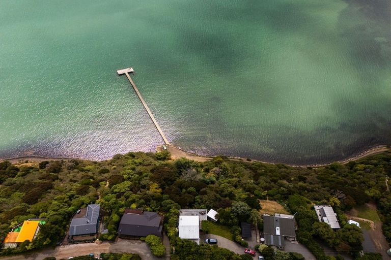 Photo of property in 6506 Christchurch Akaroa Road, Takamatua, 7581