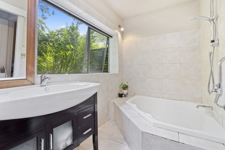 Photo of property in 104a Wiroa Road, Kerikeri, 0293