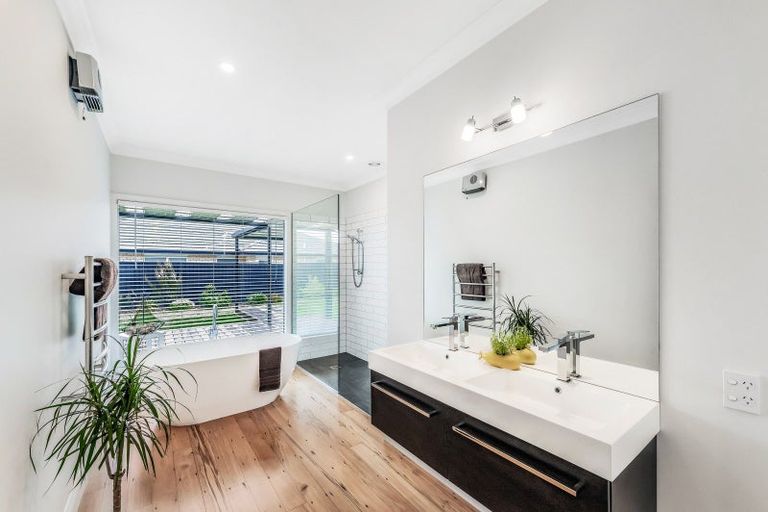 Photo of property in 61 Shadbolt Lane, Rolleston, 7614