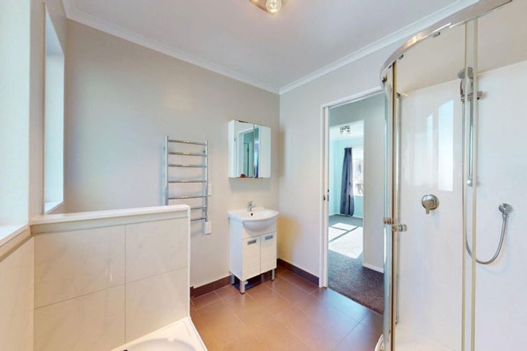 Photo of property in 53 Hazlewood Avenue, Karori, Wellington, 6012