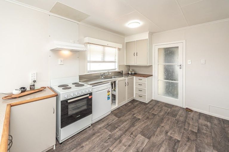 Photo of property in 54 Mosston Road, Castlecliff, Whanganui, 4501