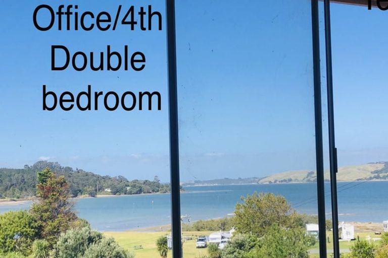 Photo of property in 12 Komiti Road, Tinopai, 0593