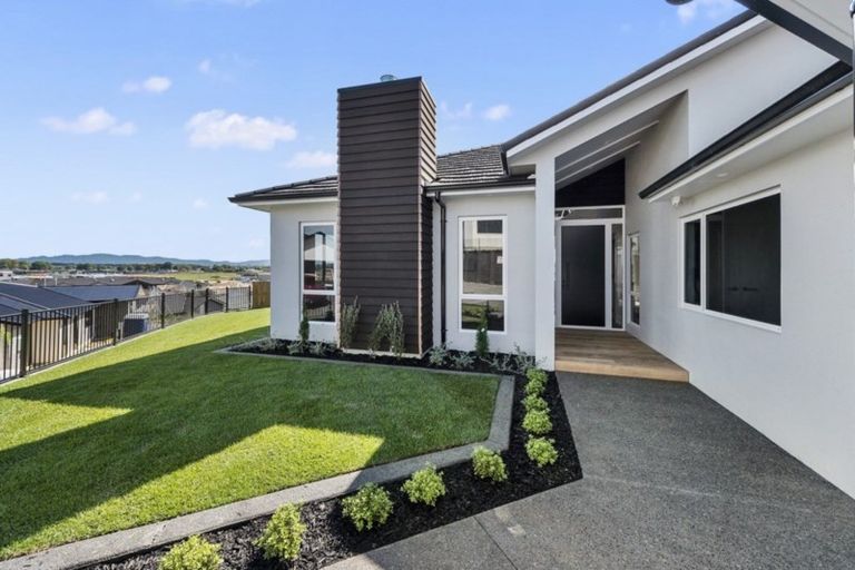 Photo of property in 18 Rose Berry Crescent, Flagstaff, Hamilton, 3210