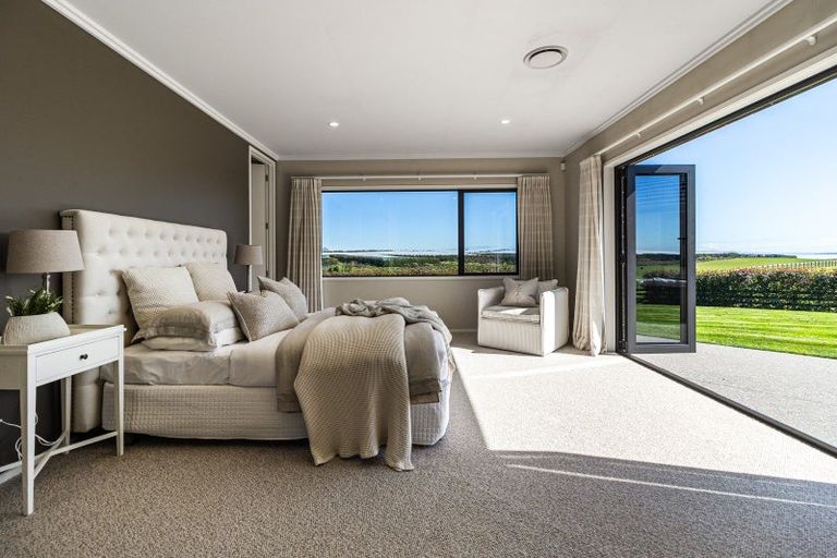 Photo of property in 80 Ewen Place, Karaka, Papakura, 2580